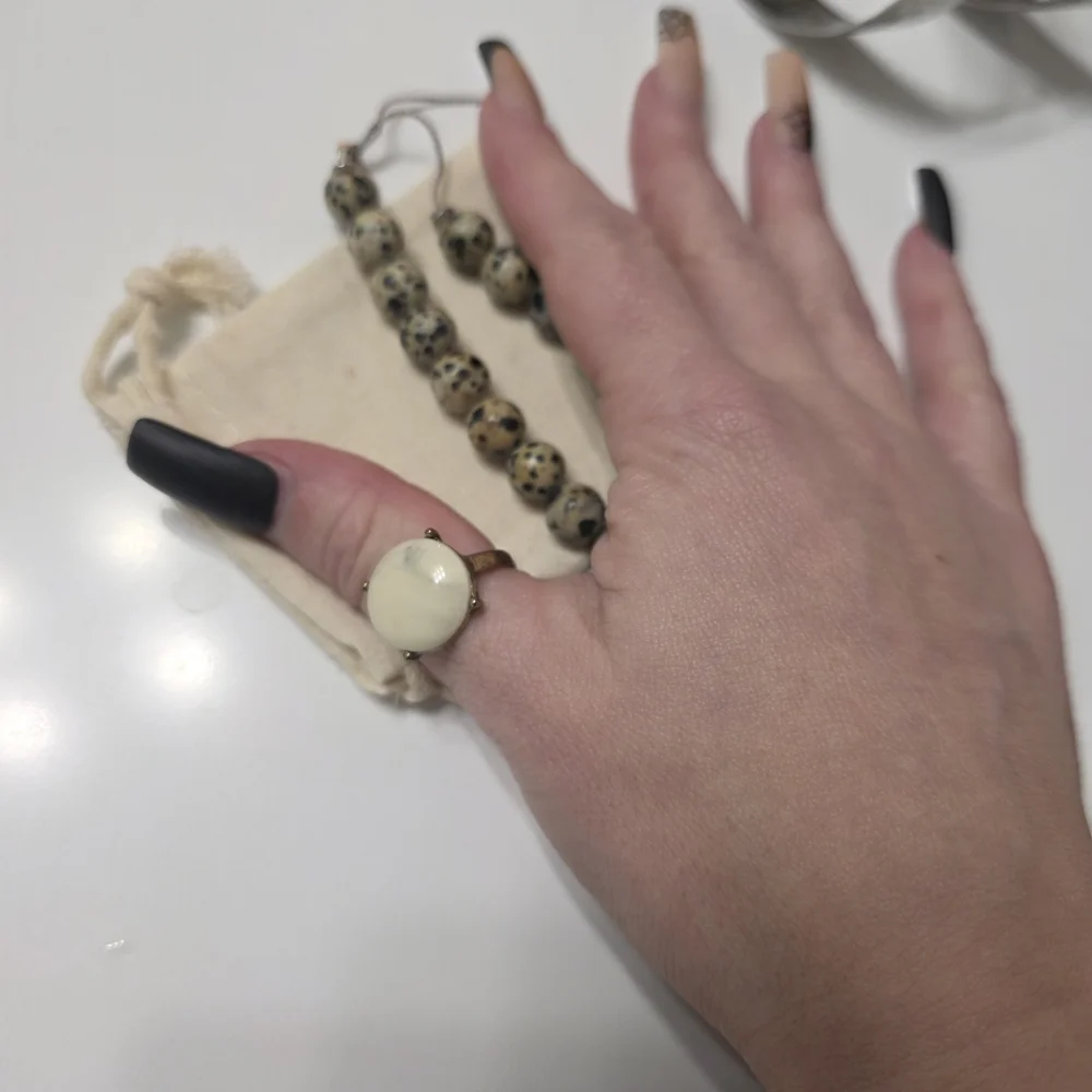 Howlite Ring - Picture 5 of 7